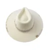 chapeu-fedora-hemera-suede-branco-aba-reta-luxo-yara-atelier(14)
