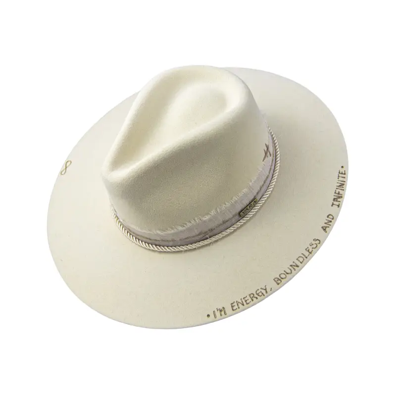 chapeu-fedora-hemera-suede-branco-aba-reta-luxo-yara-atelier(8)
