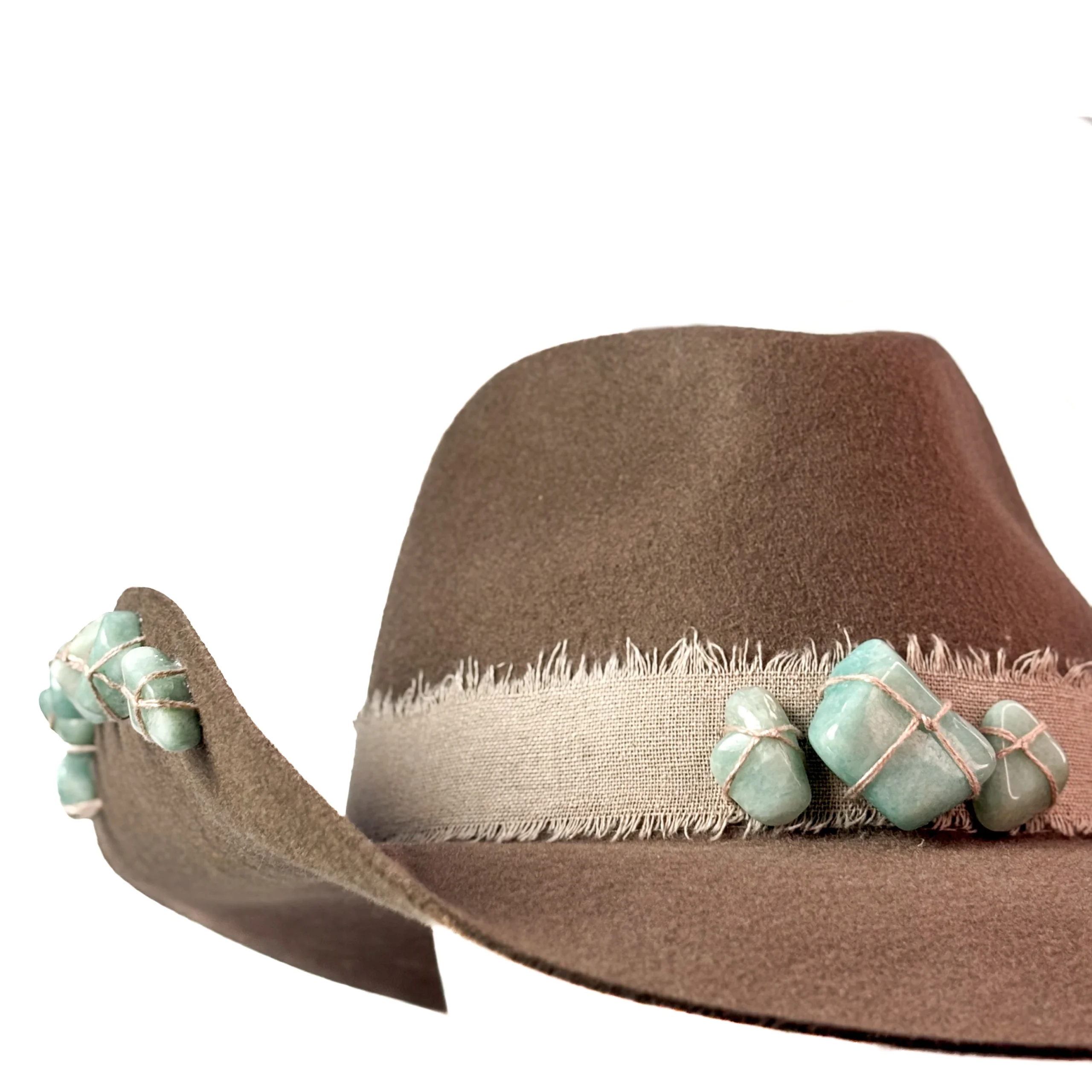 chapeu-fedora-la-caqui-cosmos-turquesa-yara-atelier-12