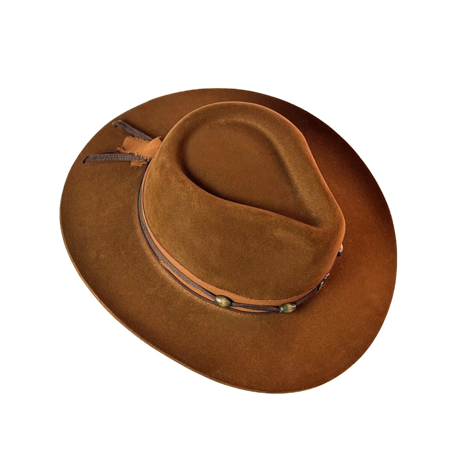 chapeu-fedora-suede-marrom-contas-yara-atelier-8