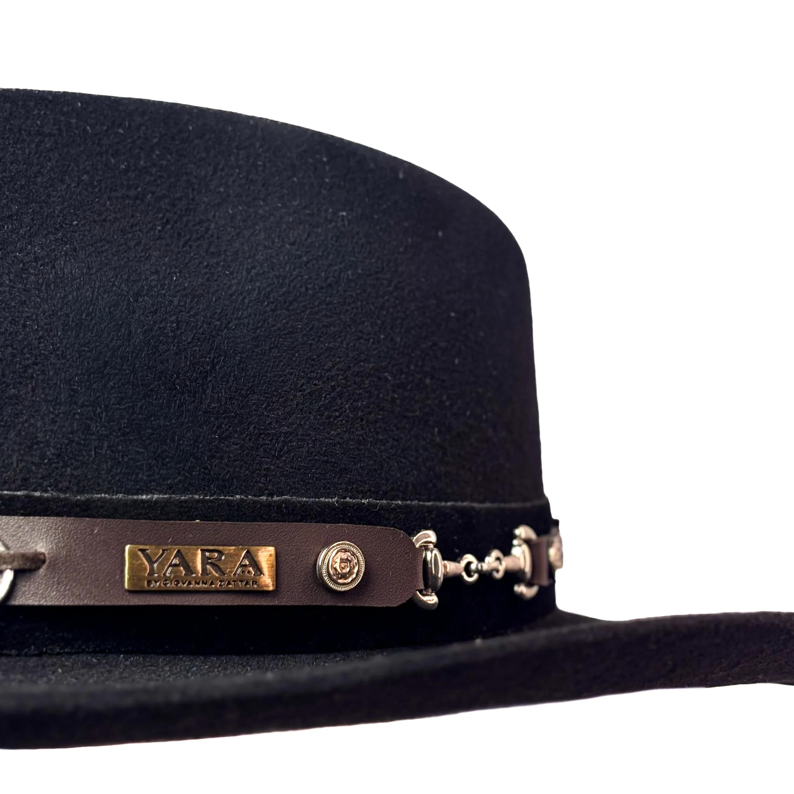chapeu-fedora-suede-preto-bandana-marrom-yara-atelier (12)